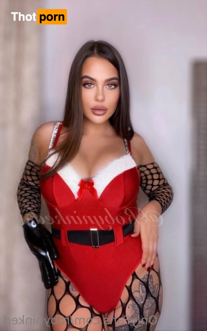 Robyninked Custom making queen 😈 9916906