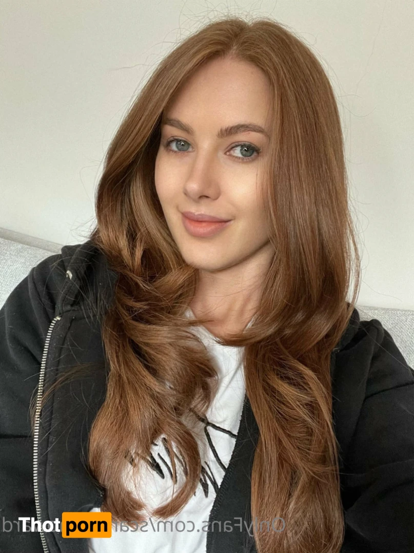 Scarlett Howard 11960147