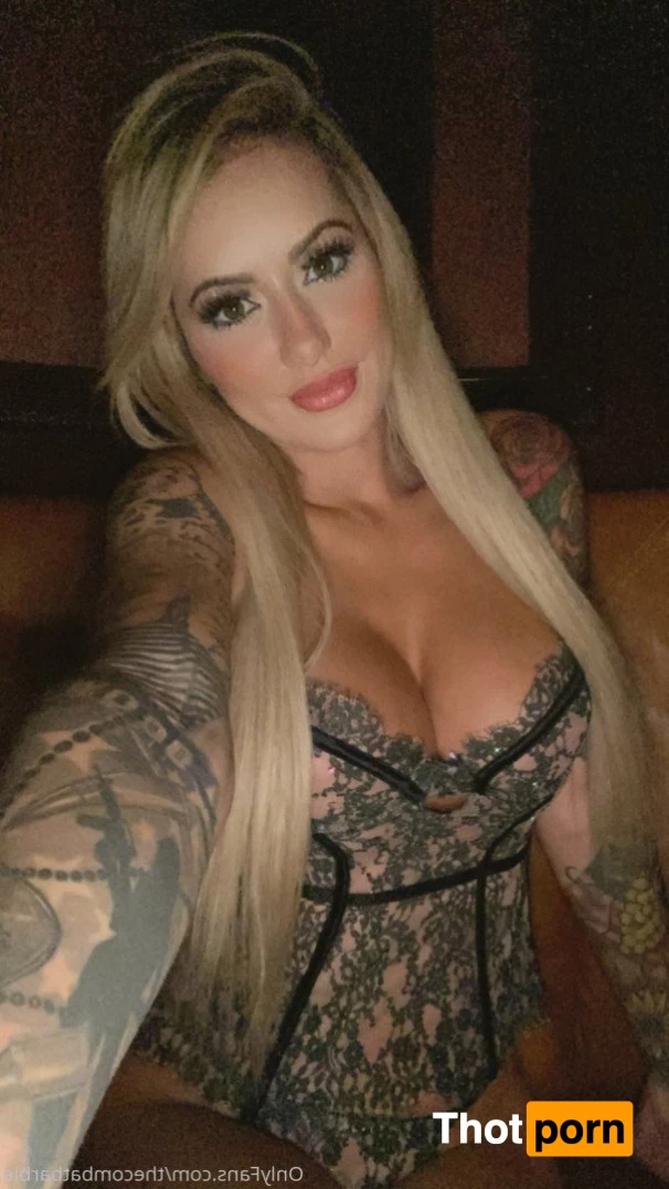 THE COMBAT BARBIE™ 1841298