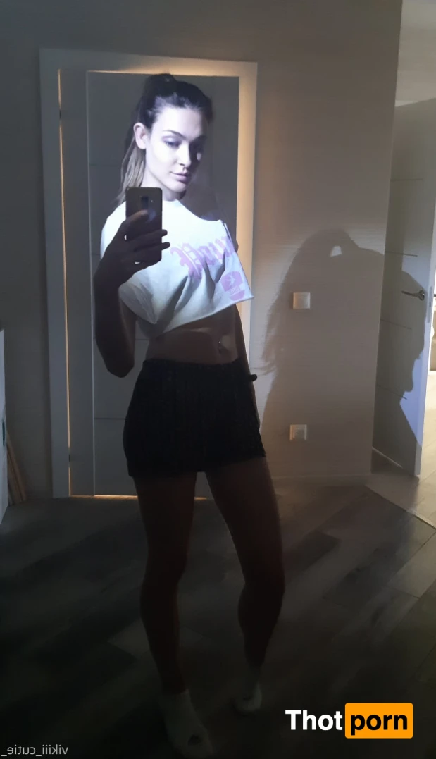 vikiii_cutie_ 15534399