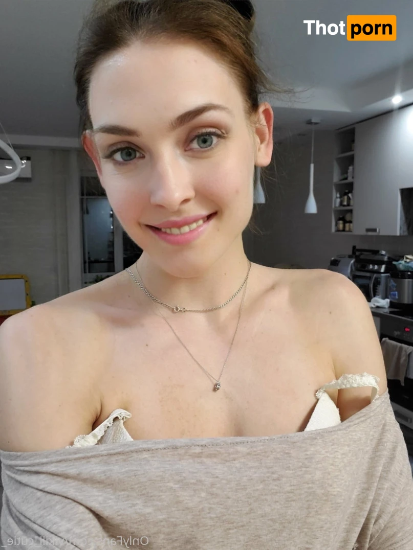 vikiii_cutie_ 15545351