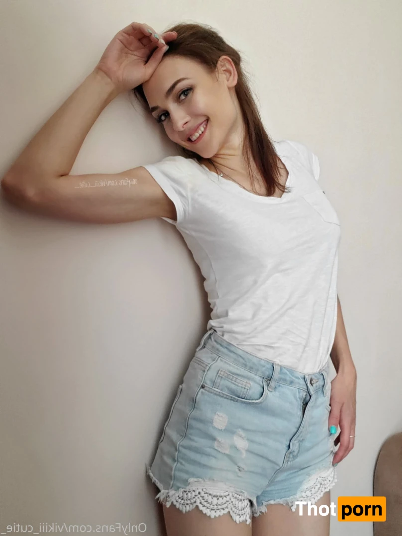vikiii_cutie_ 15566575