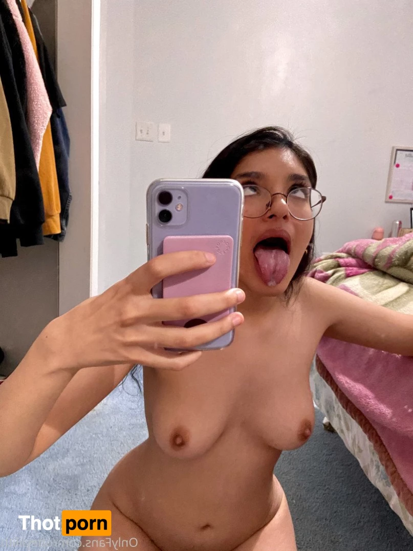 🤷🏻‍♀️ 1856467