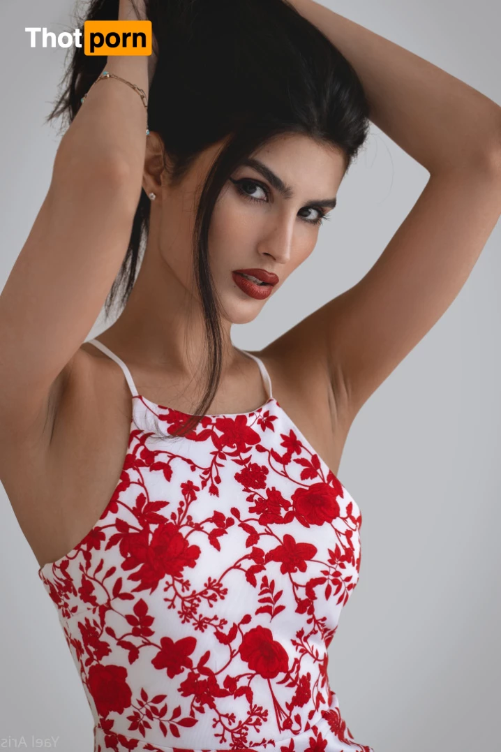 Yael Magazine 9709128