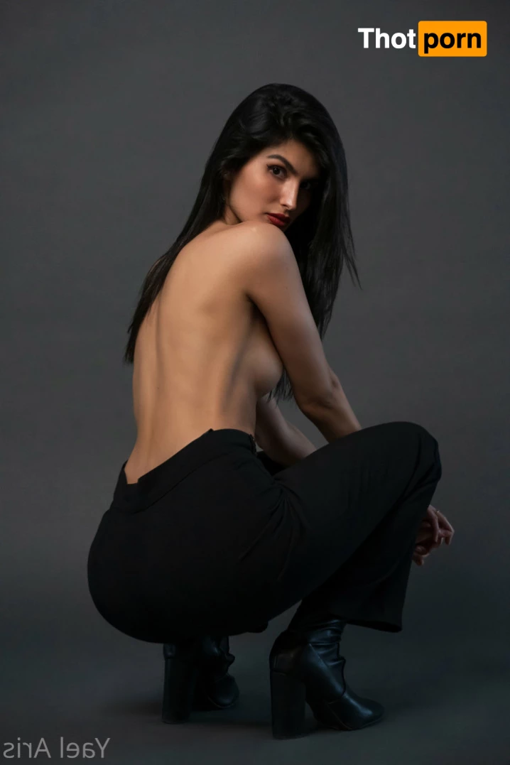 Yael Magazine 9709143