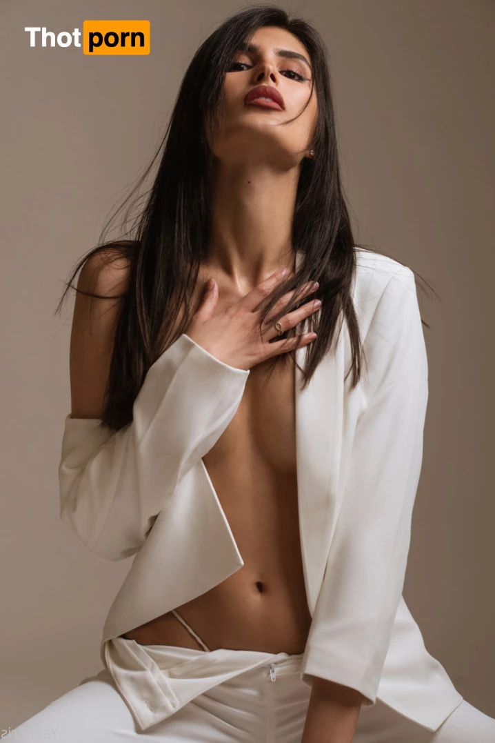 Yael Magazine 9709173