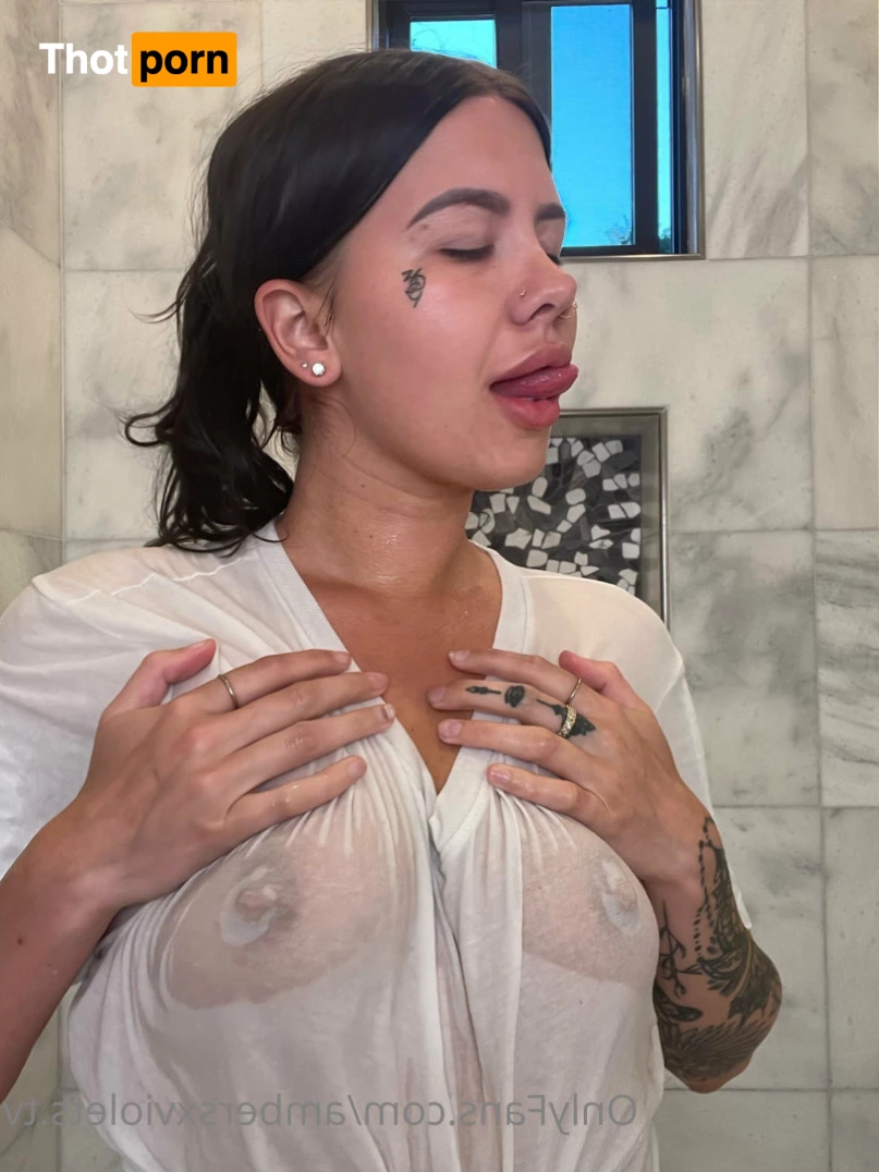 Amber Violet 9916721