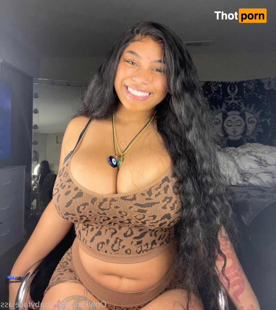 JAS 🧚🏽‍♀️💦 1949056