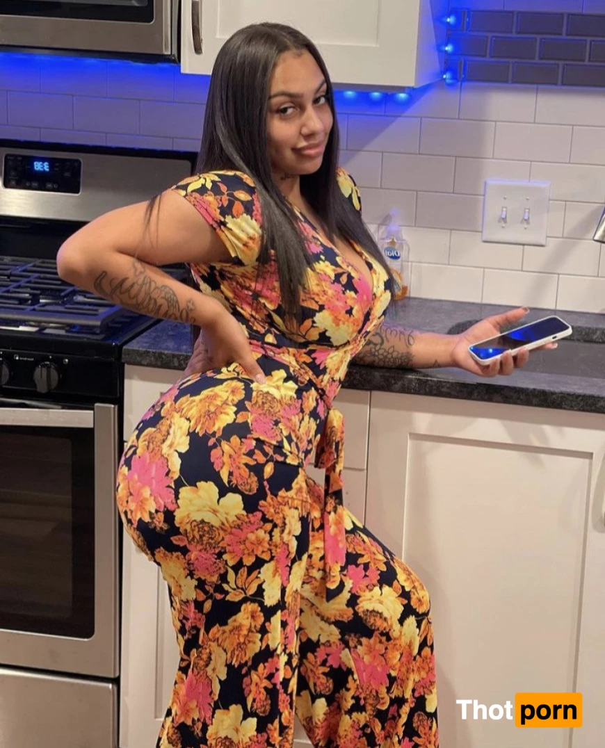 YonnaTheFreak🖤 2070263