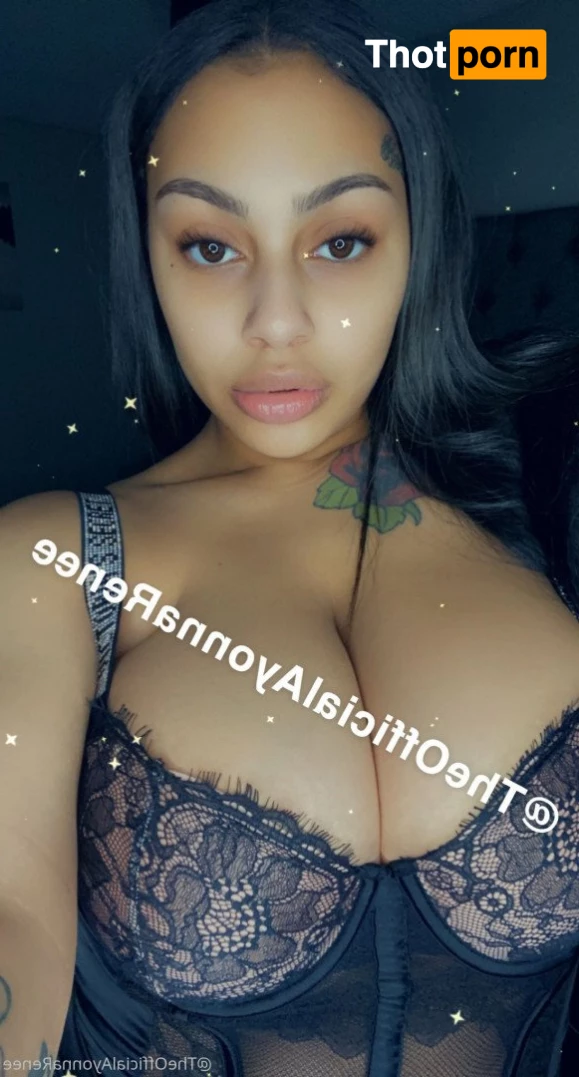 YonnaTheFreak🖤 2070284