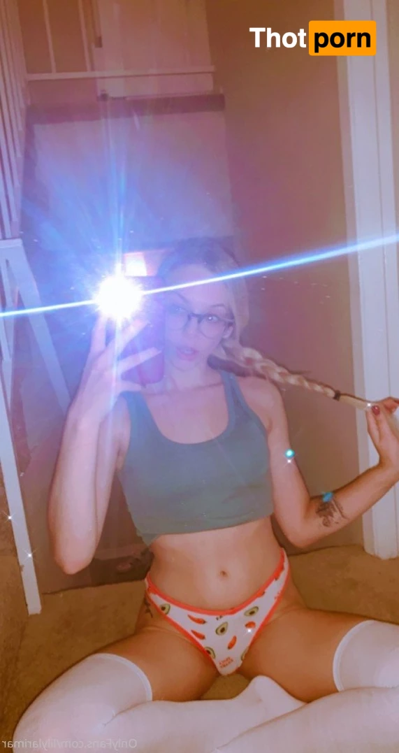 Lily Larimar 2049903