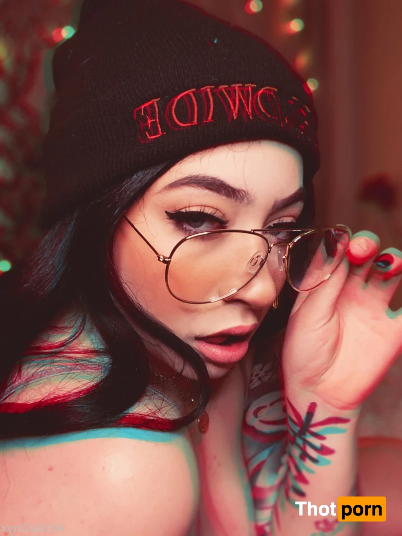 Amilia Onyx 13675985