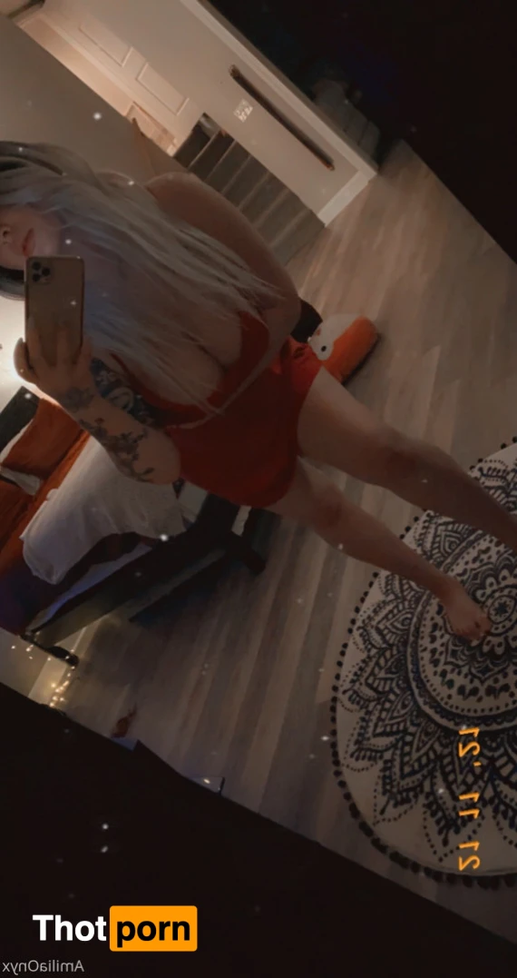 Amilia Onyx 13679118