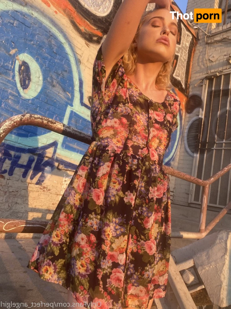 Chloe Cherry 2026796