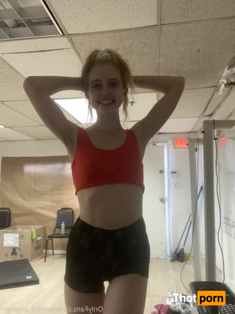 Chloe Cherry 2026821