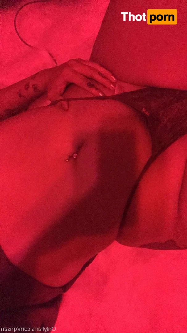 Queen Sandra 2024832