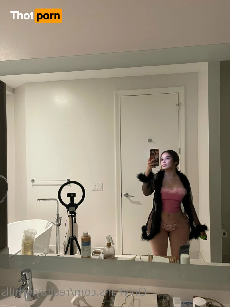 Tayler Hills 6304539