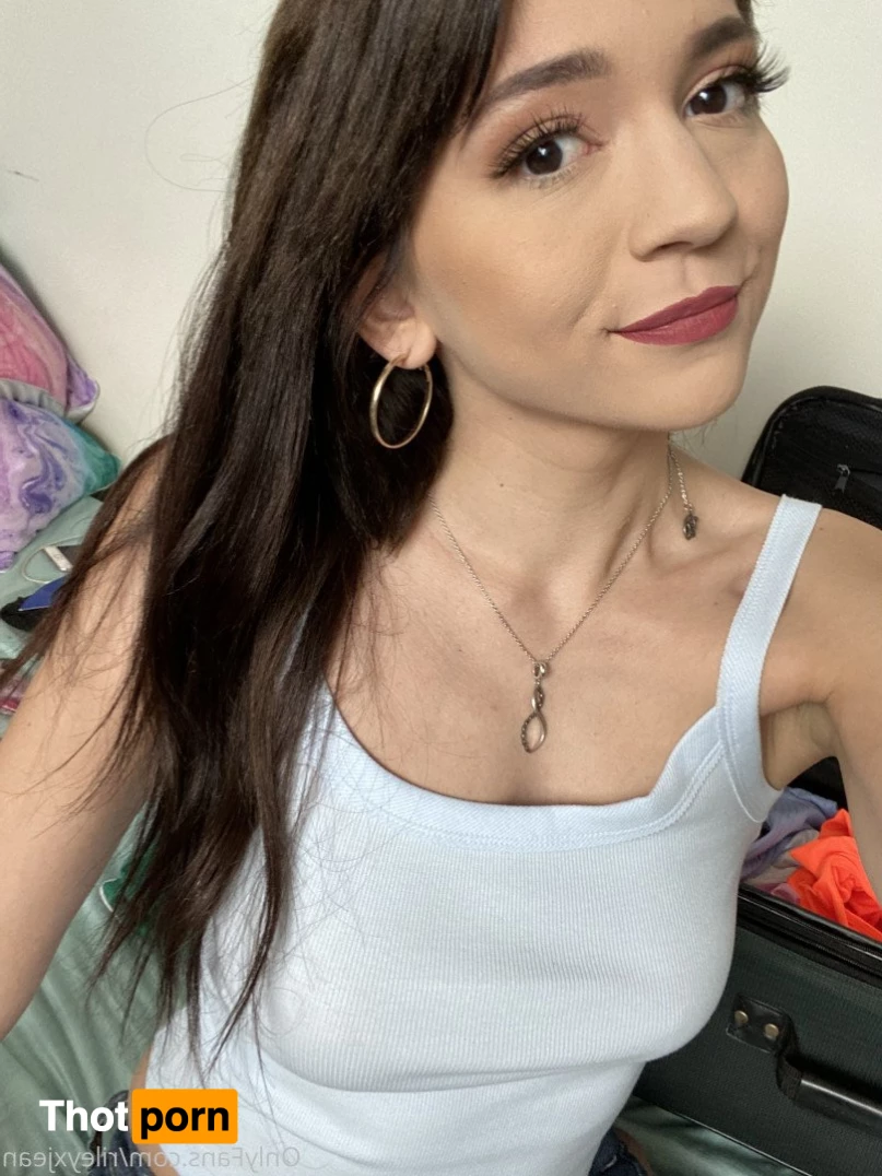 riley jean 🖤 2024253