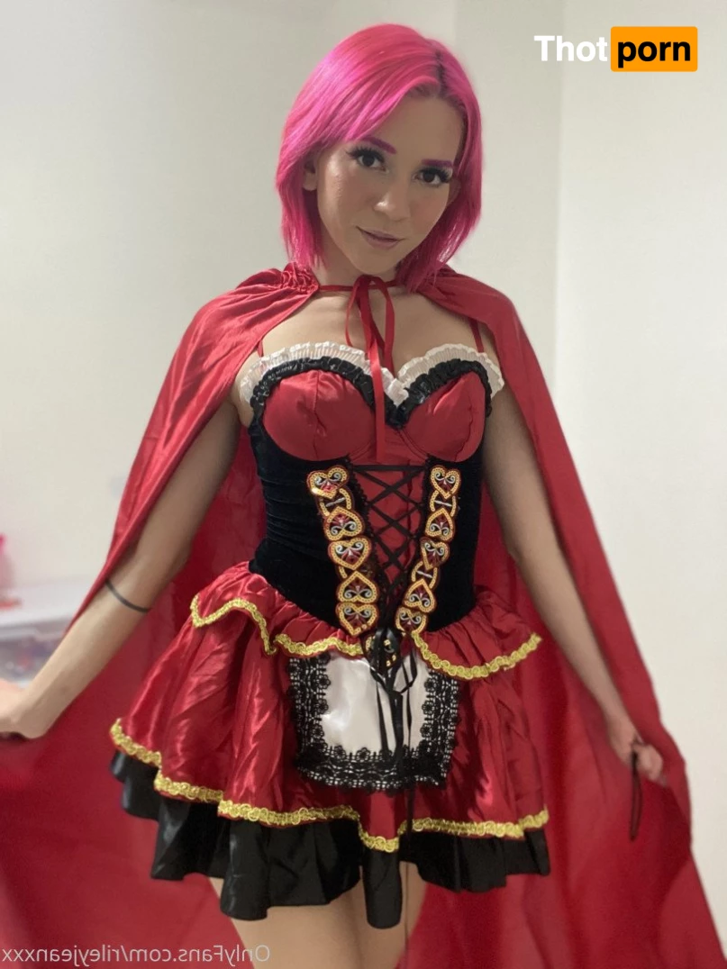 riley jean 🖤 2024262