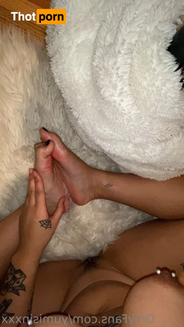 𖤐 𝖄𝖚𝖒𝖎 𝕾𝖎𝖓 𖤐 16289496