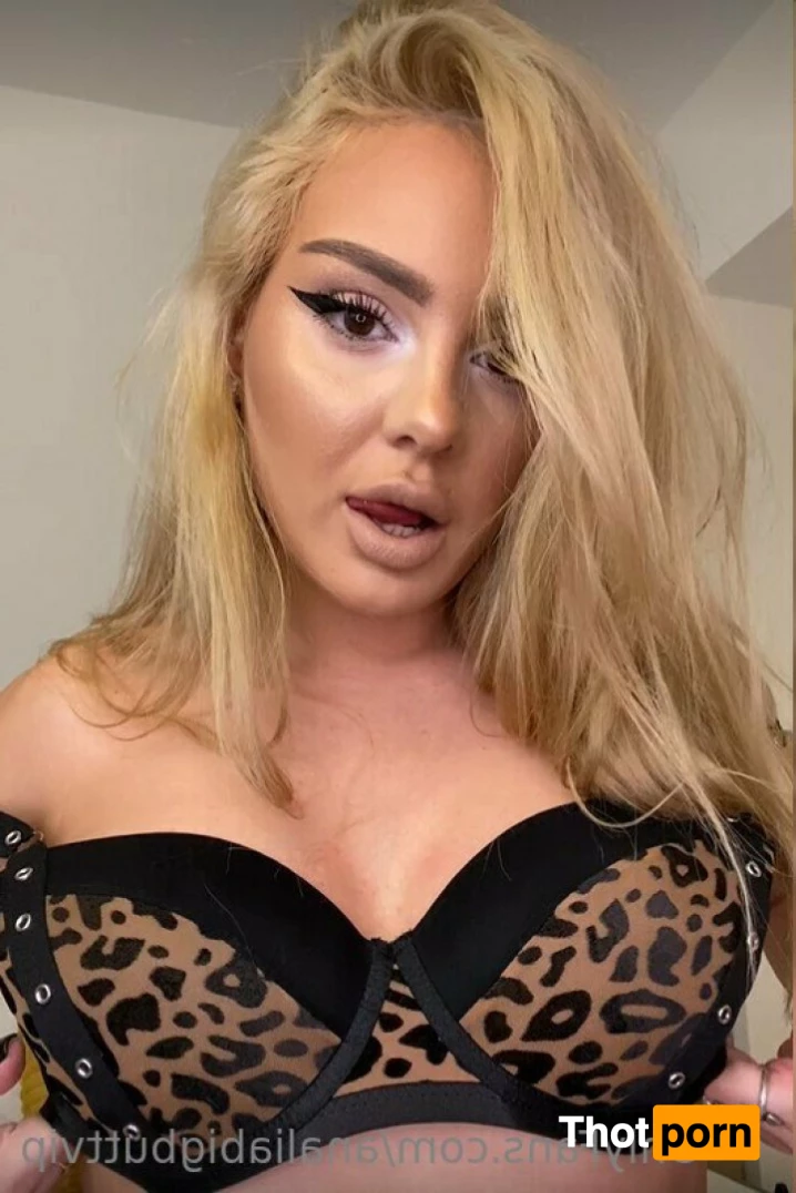 ˜”*°•𝒜𝓃𝒶𝓁𝒾𝒶 𝐵𝒾𝑔𝐵𝓊𝓉𝓉 •°*”˜ 6645589