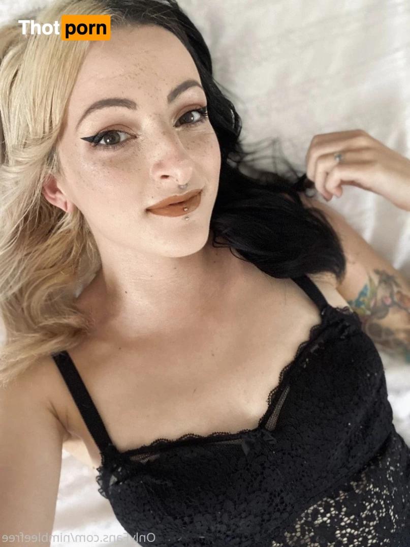 Bee Bailey 🌻 1998145