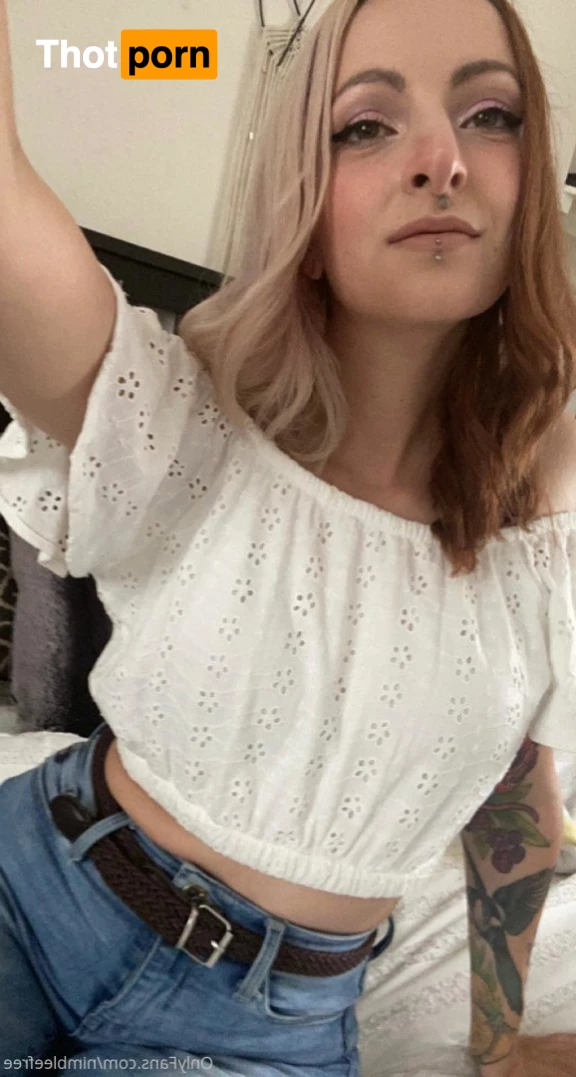 Bee Bailey 🌻 1998156