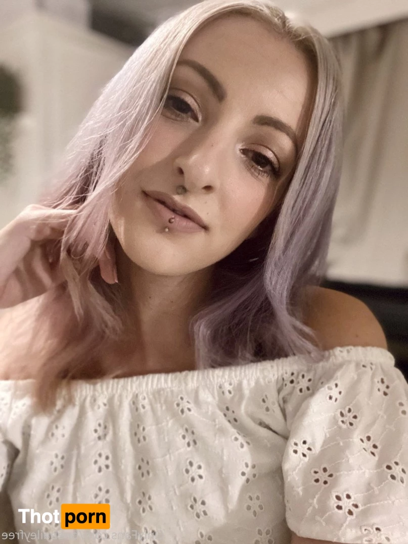 Bee Bailey 🌻 1998162