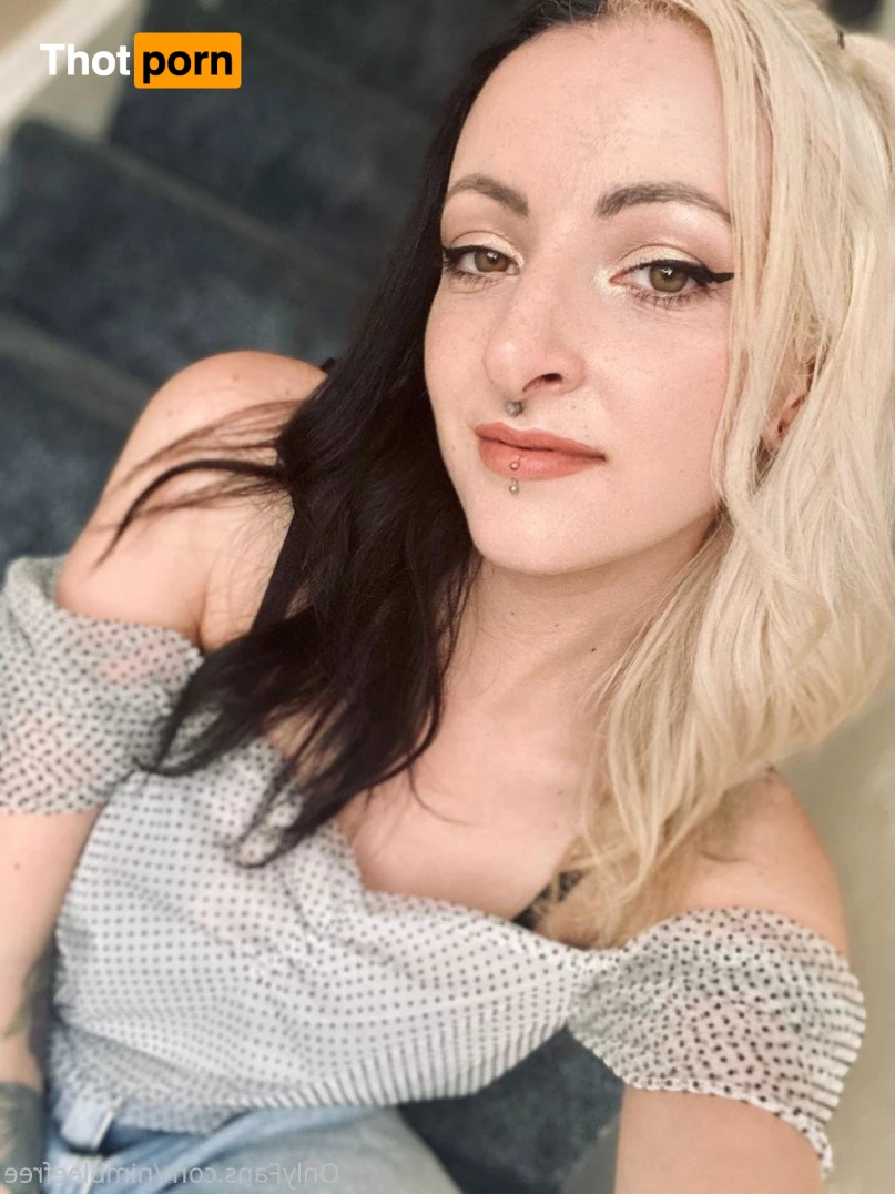 Bee Bailey 🌻 1998169