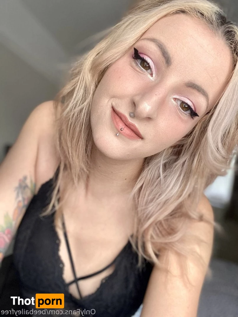 Bee Bailey 🌻 1998170