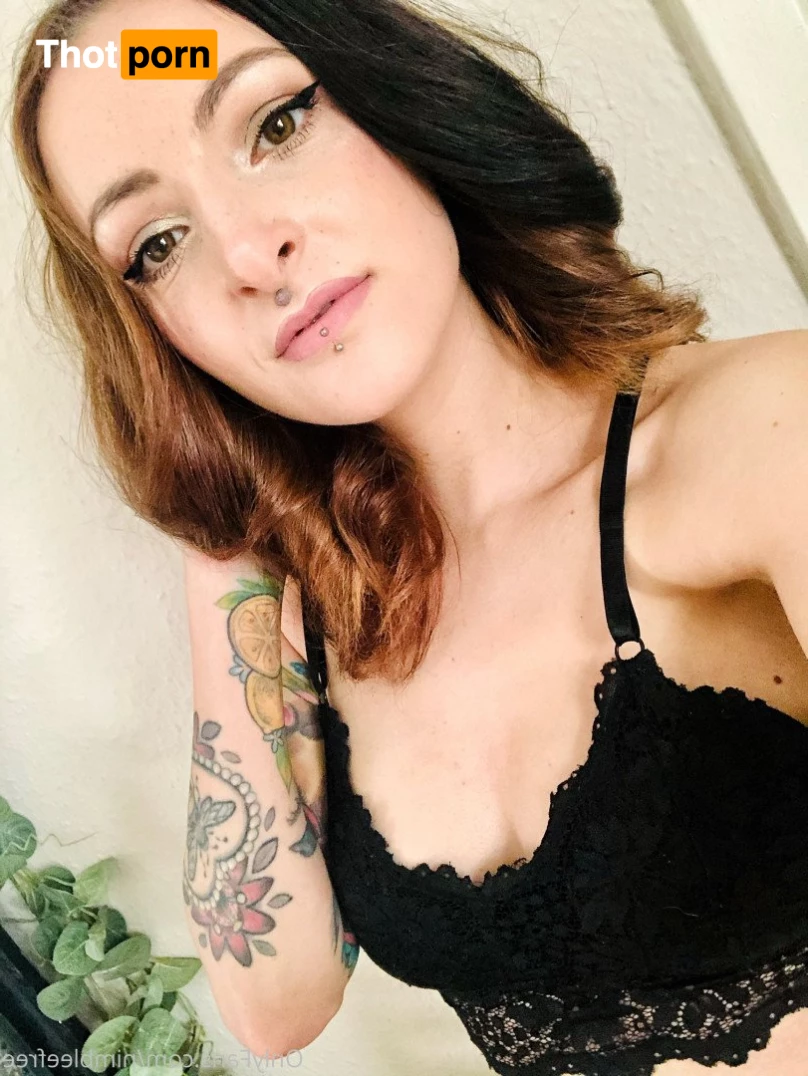 Bee Bailey 🌻 1998188