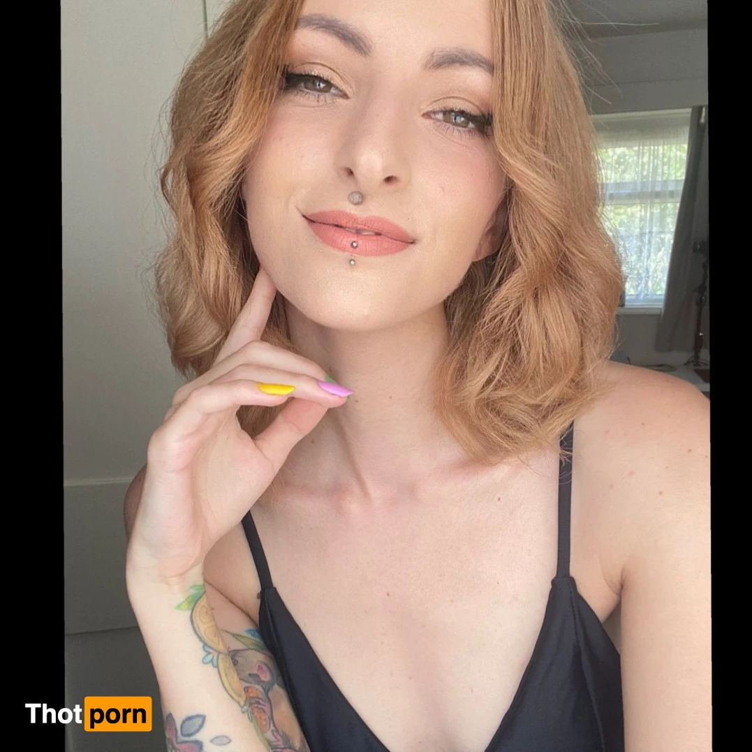 Bee Bailey 🌻 1998190