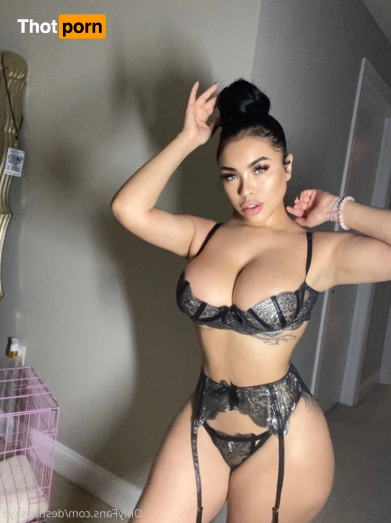 Destiny Skye 6661009