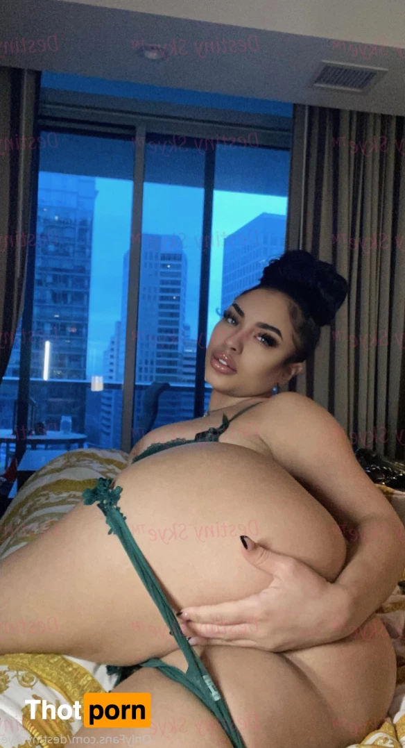 Destiny Skye 6661246