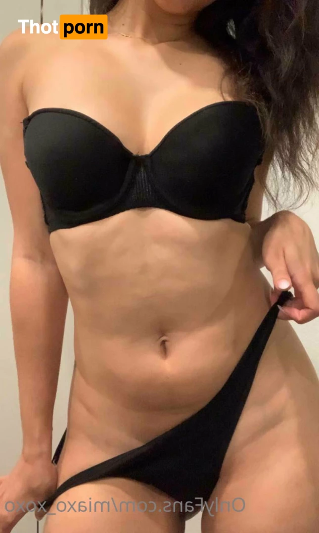 Mia ❤️❤️ 6140944