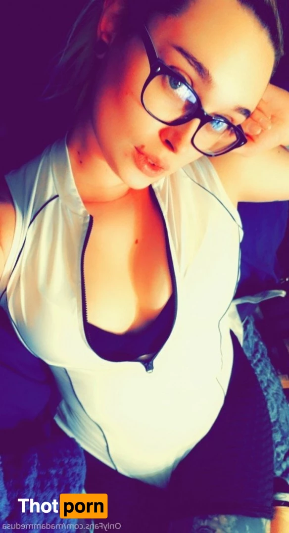 Modern Medusa 2421034