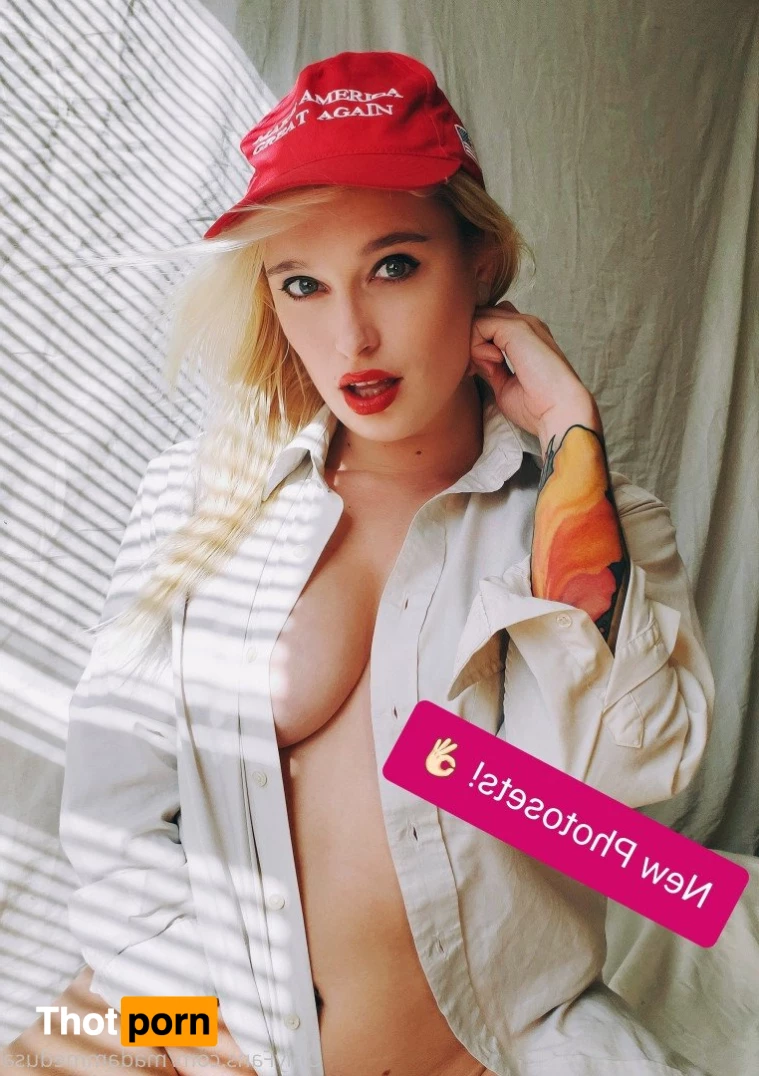 Modern Medusa 2421153