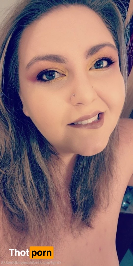 BlueEyedBBW 2395564