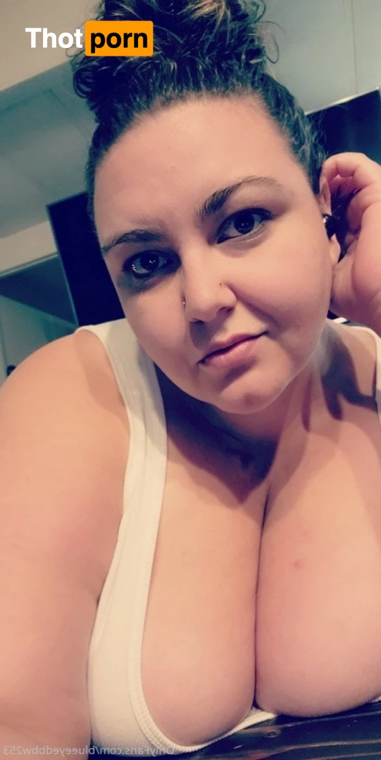 BlueEyedBBW 2395658