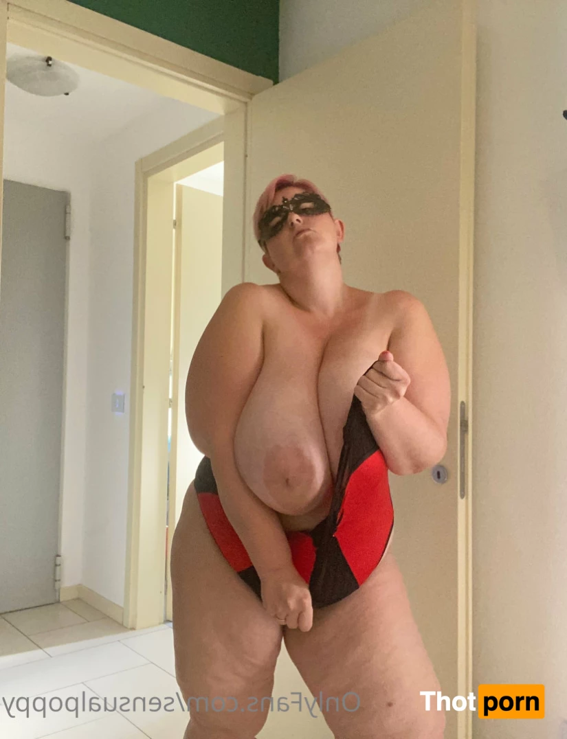 sensualpoppy 6152141