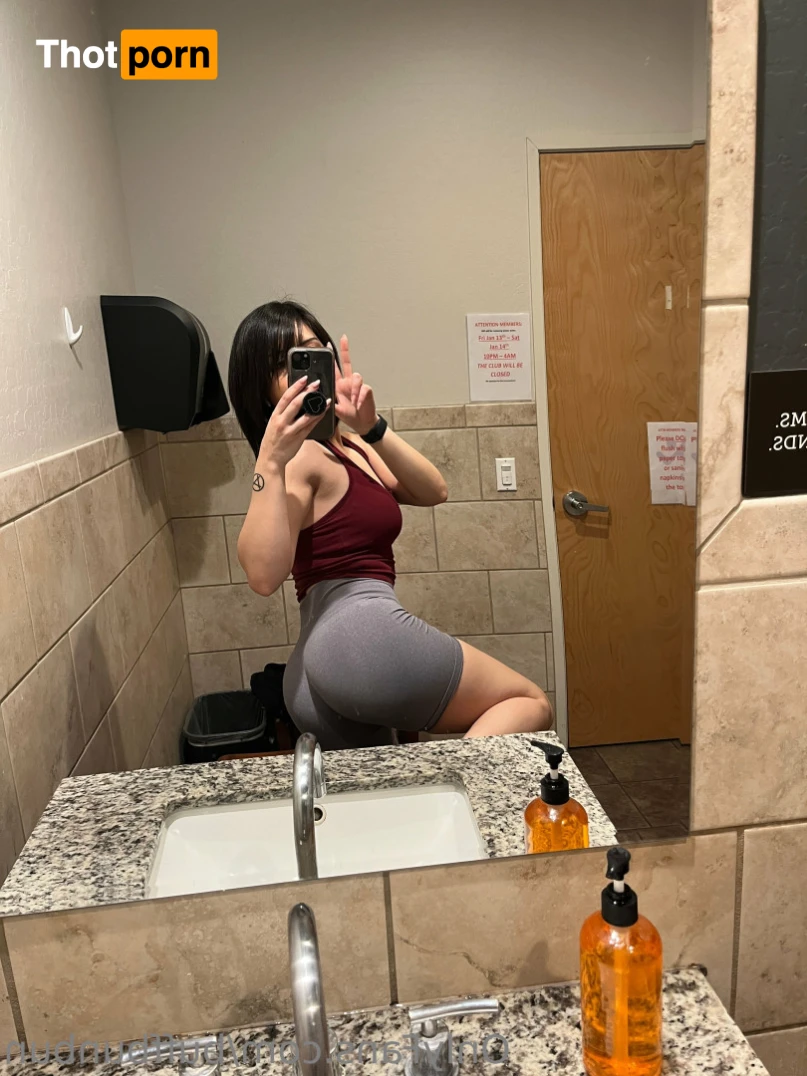 Mika🐰(READ BIO!) 10953478