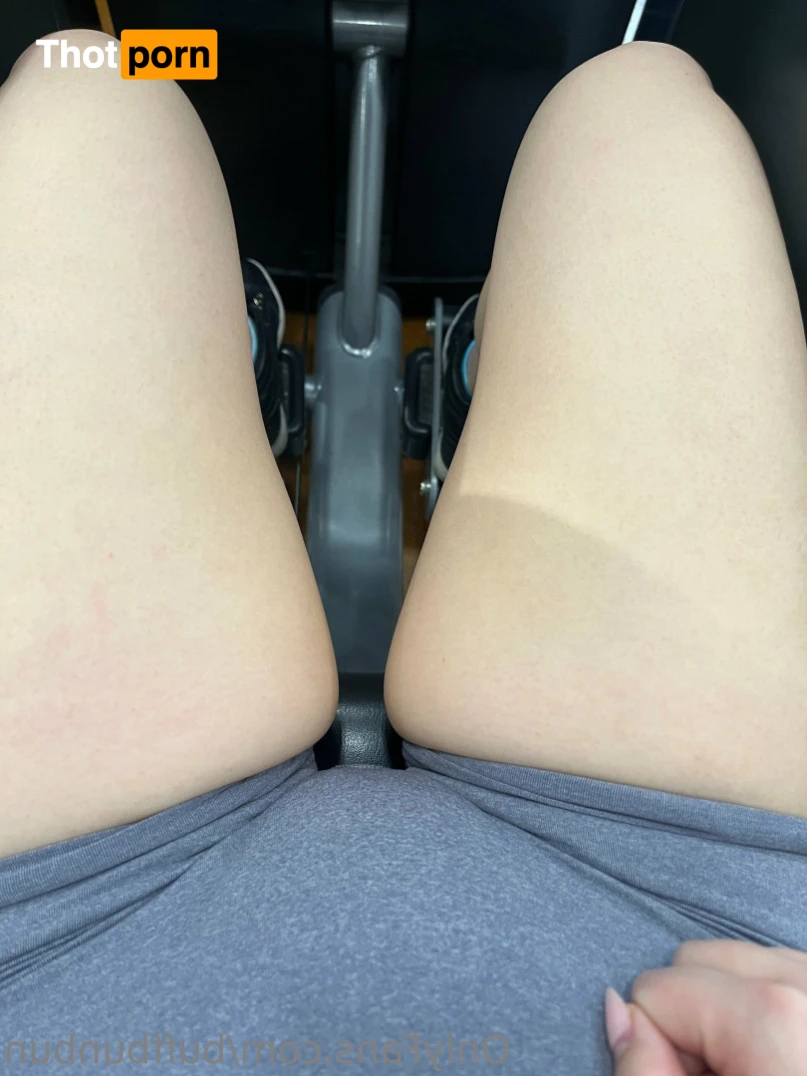 Mika🐰(READ BIO!) 10974387