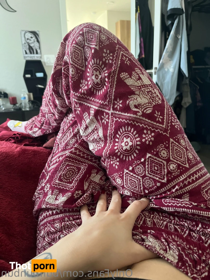 Mika🐰(READ BIO!) 14895871