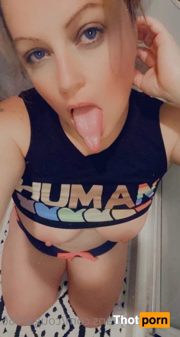 Vivian Crow VIP Lounge 2377996