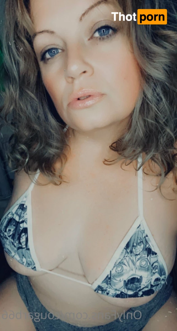 Vivian Crow VIP Lounge 6301274