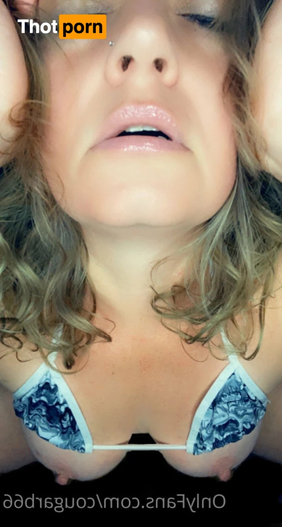 Vivian Crow VIP Lounge 6301374