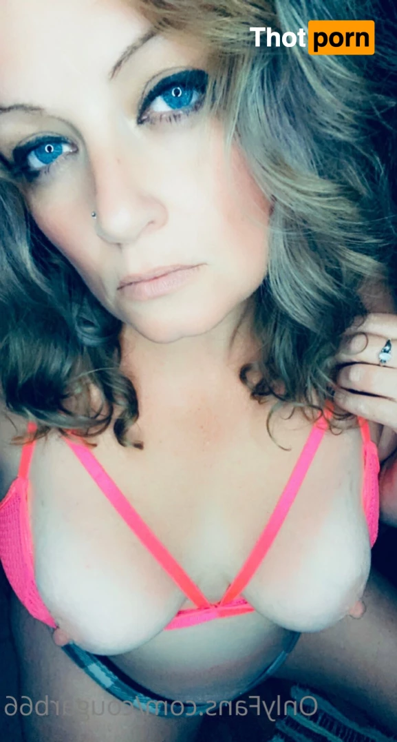 Vivian Crow VIP Lounge 6301387