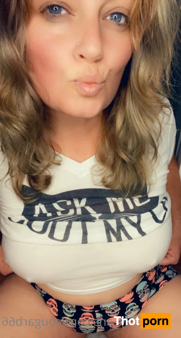 Vivian Crow VIP Lounge 6301483