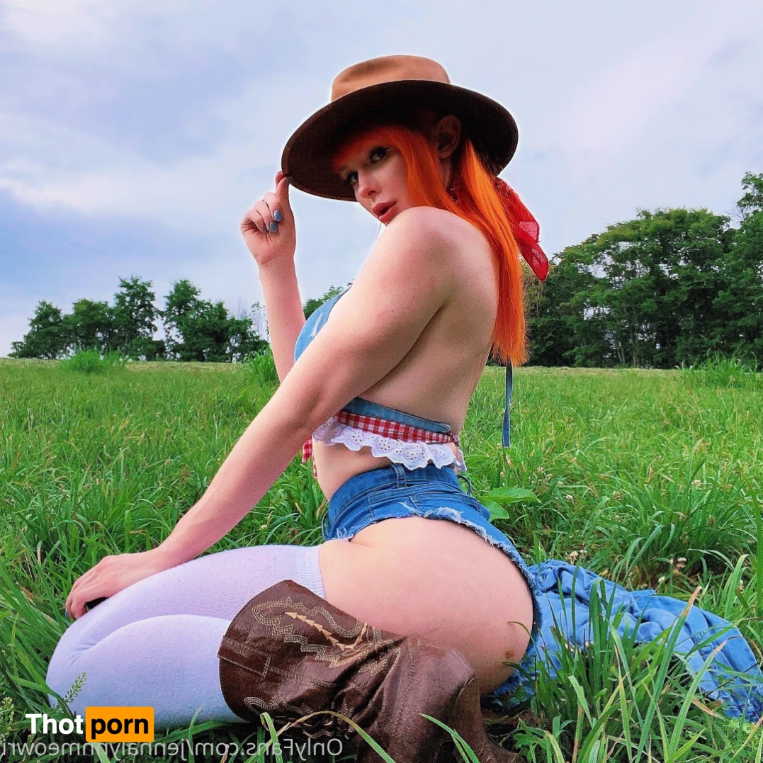 Jenna Lynn Meowri 14883936