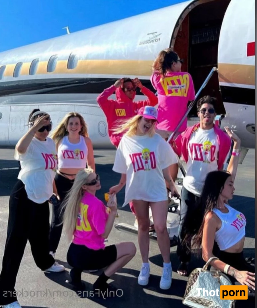 ashly schwan🍒 2393141